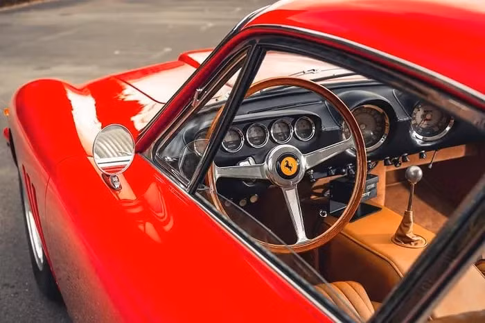 250 gt lusso fantuzzi mau ferrari sieu hiem va doc dao nhat the gioi hinh 3
