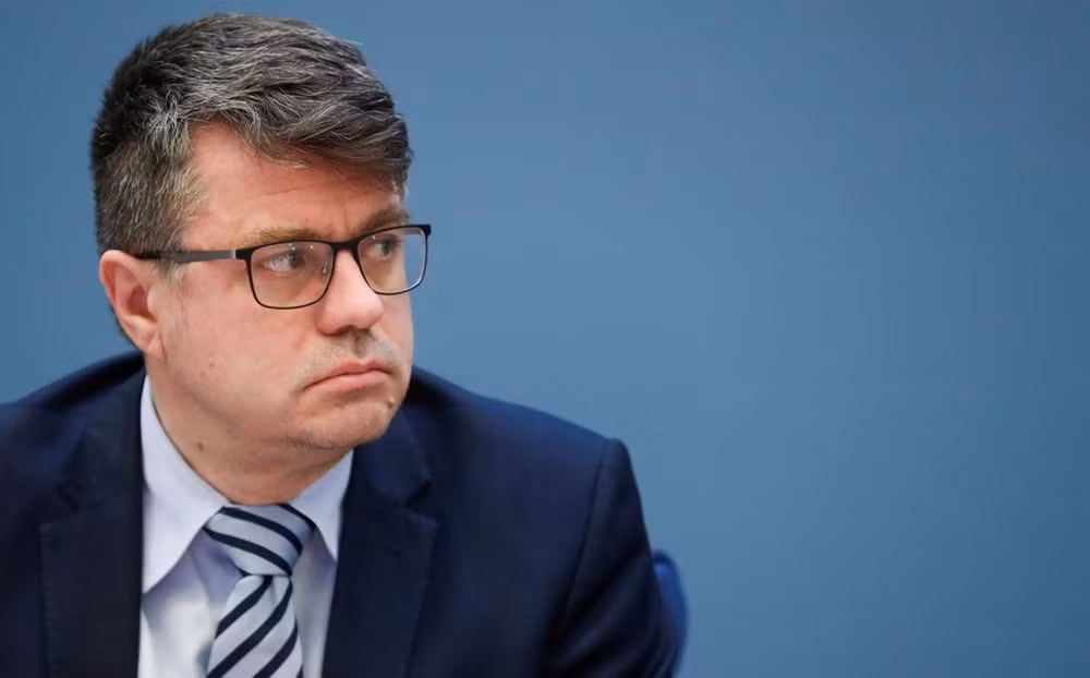 estonia ngung cap visa giay phep cu tru cho du hoc sinh nga hinh 1