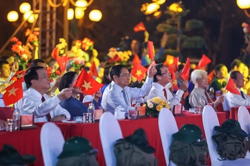khuc trang ca hoa binh loi tri an sau sac cac anh hung liet si hinh 2