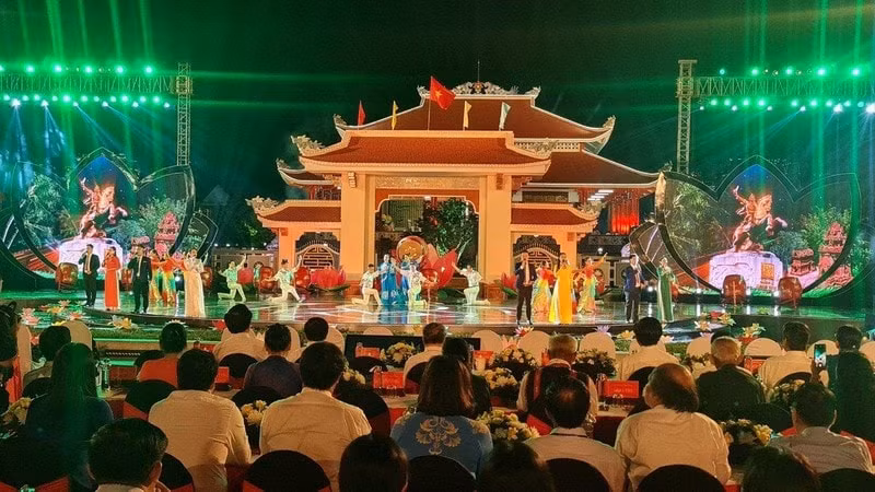 khuc trang ca hoa binh loi tri an sau sac cac anh hung liet si hinh 9