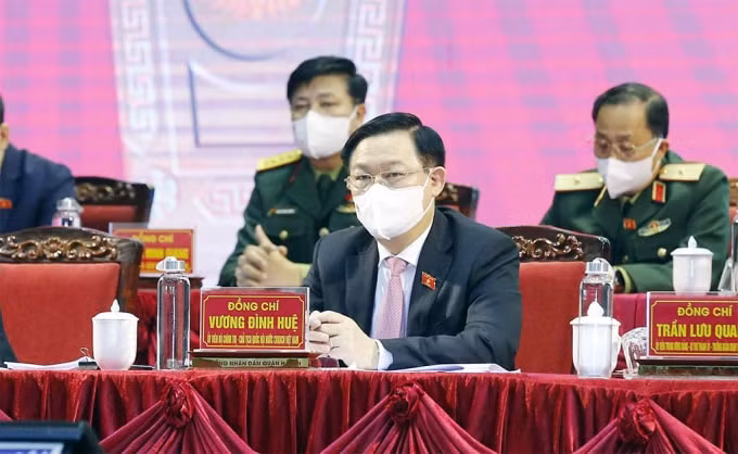 y kien cua cac dai bieu quoc hoi bam sat hoi tho doi song va nhung van de cu tri quan tam hinh 1