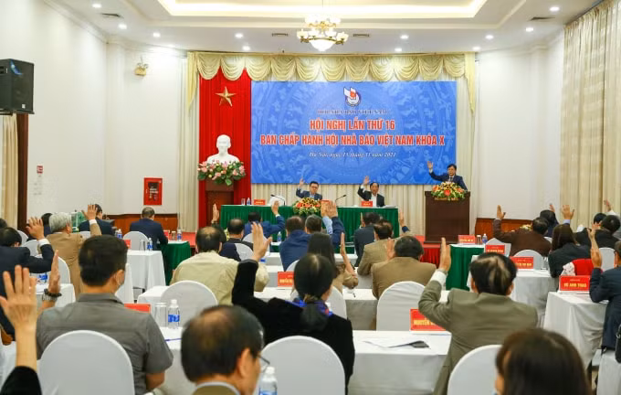 hoi nghi lan thu 16 ban chap hanh hoi nha bao viet nam khoa x hinh 4