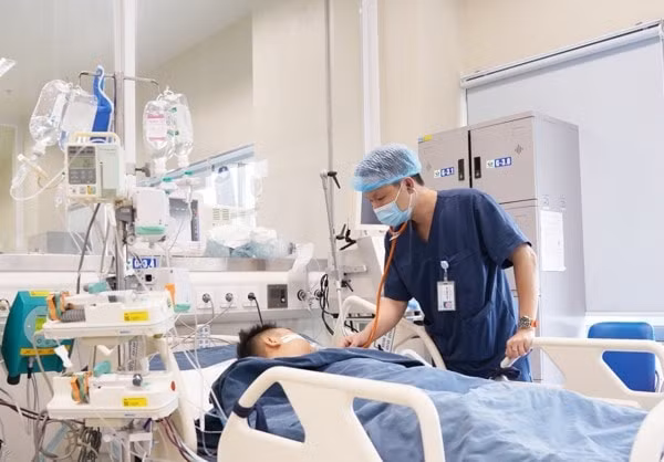 thieu nien 15 tuoi o tuyen quang bi ngo doc can sa hinh 1