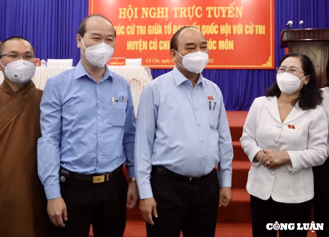 chu tich nuoc nguyen xuan phuc tp hcm can lay lai vi the hinh anh trong moi phuong dien hinh 2
