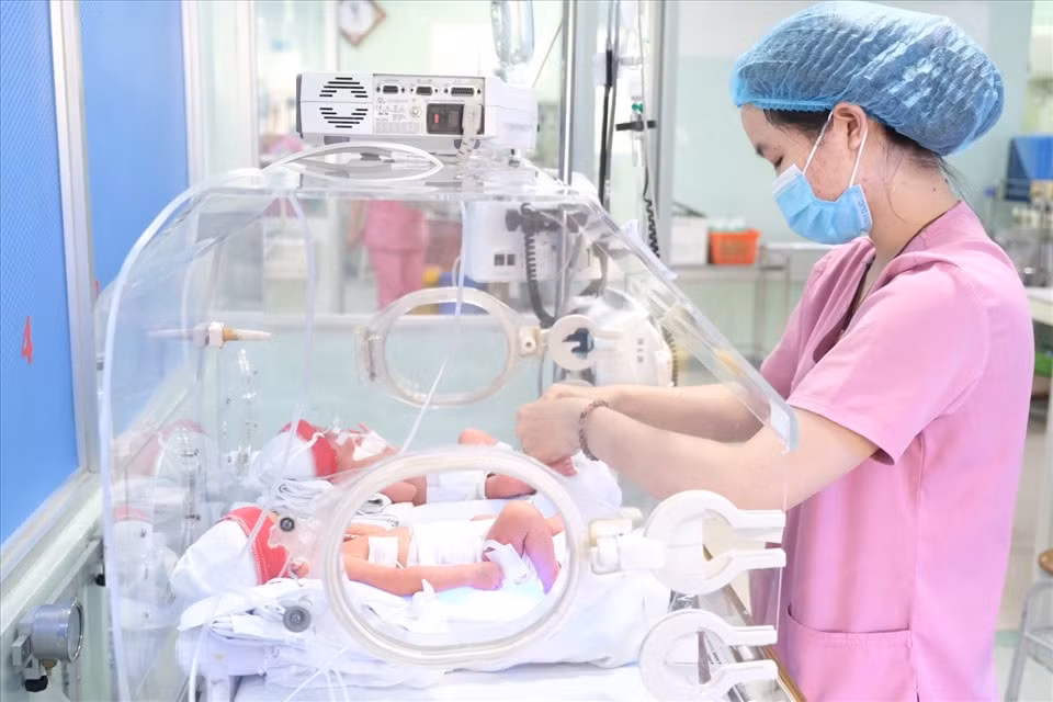 tp hcm san phu mang song thai khong tiem vaccine nhiem covid 19 nguy kich hinh 1