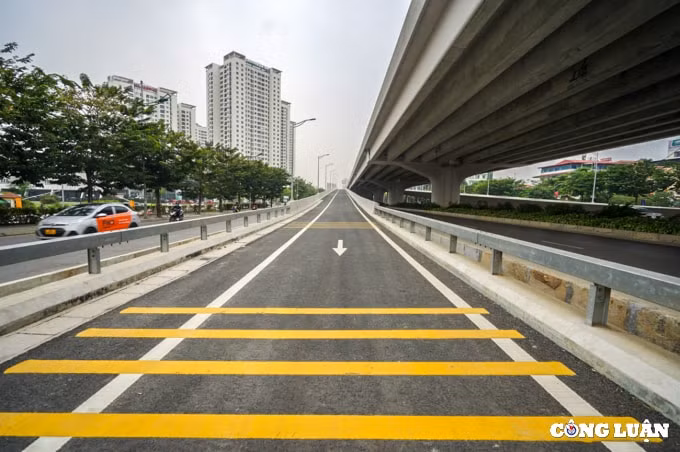 ha noi can canh 6 nhanh len xuong duong tren cao mai dich nam thang long hinh 12