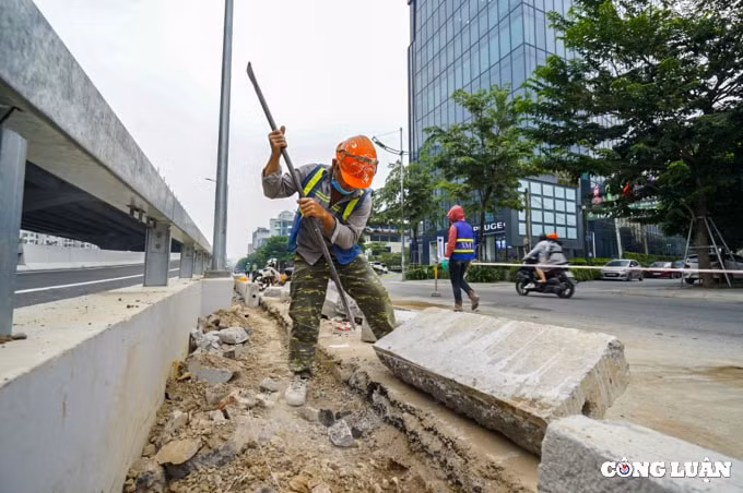 ha noi can canh 6 nhanh len xuong duong tren cao mai dich nam thang long hinh 6