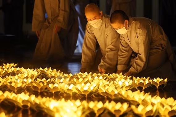ha noi to chuc le tuong niem dong bao va can bo chien si hy sinh tu vong trong dai dich covid 19 hinh 1