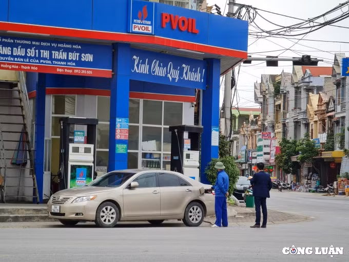 thanh hoa tiem an nguy co tai nan giao thong tai cay xang nga 5 but son hinh 1