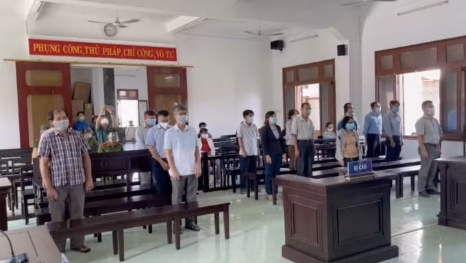 dua vu an thi tuyen cong chuc tai tinh phu yen vao dien theo doi hinh 1