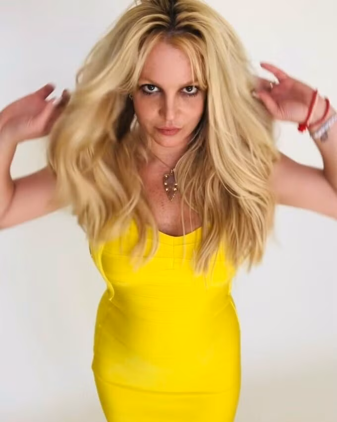 cuoc song sau 15 nam cua bo ba nu hoang thi phi britney paris lindsay hinh 2
