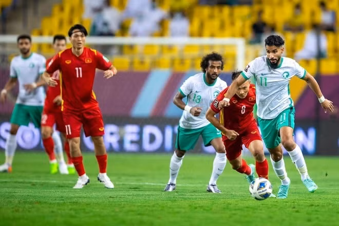 tuyen saudi arabia nhan tin du truoc tran doi dau tuyen viet nam hinh 2