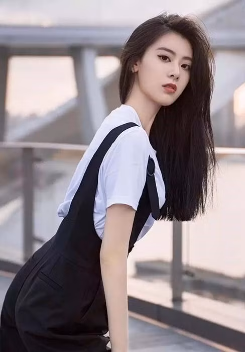 nhan sac cua dai dien trung quoc tai miss universe 2021 hinh 5