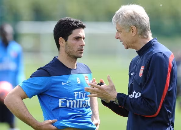 hlv mikel arteta muon wenger tro lai arsenal lam viec hinh 1