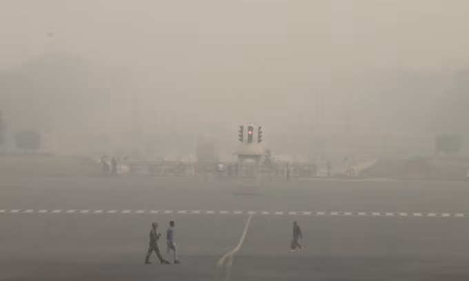 an do canh bao tinh trang khan cap ve o nhiem khong khi o new delhi hinh 2