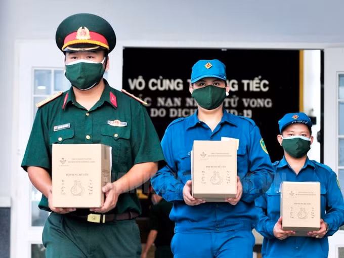 am long nguoi di chia sot noi dau nguoi o lai hinh 3