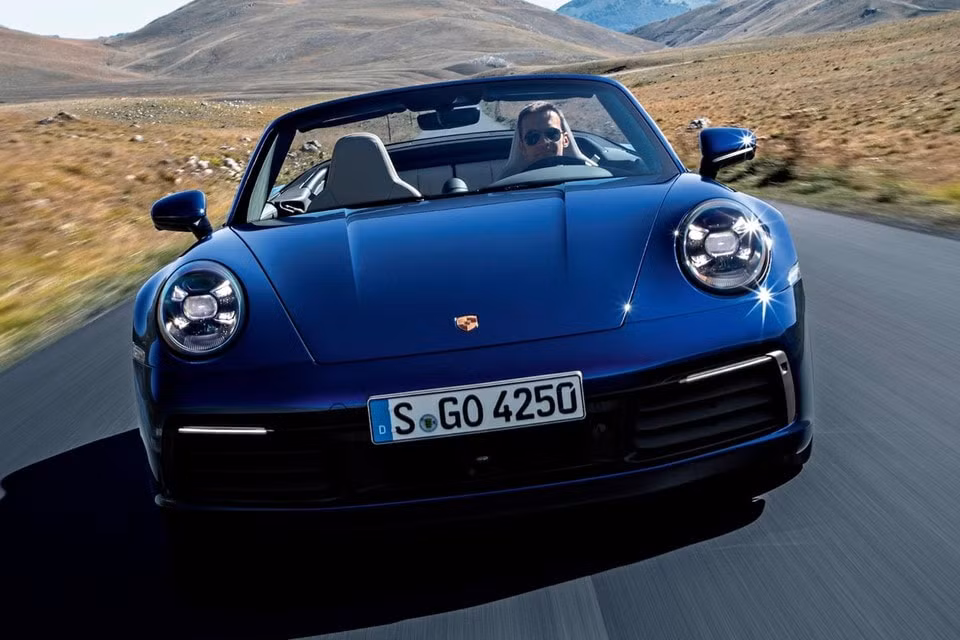 my porsche la thuong hieu xe sang duoc ua chuong nhat hinh 2
