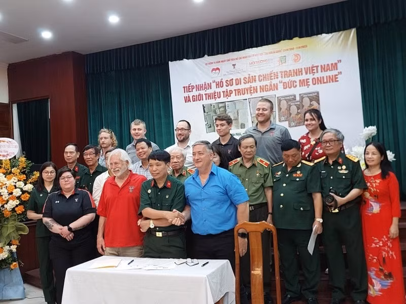 tiep nhan mot so di vat nam trong ho so di san chien tranh viet nam hinh 1