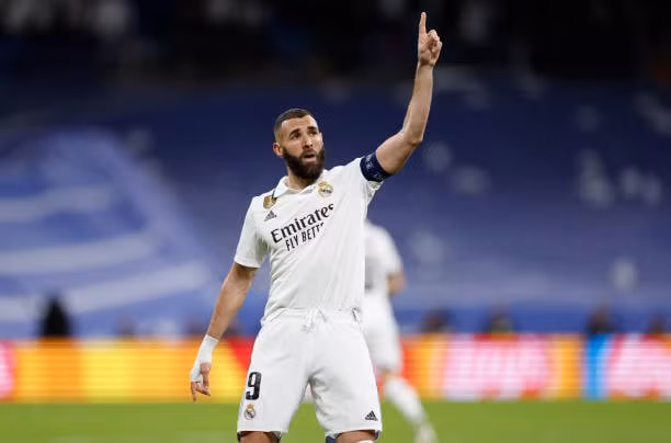 tien dao karim benzema chinh thuc chia tay real madrid hinh 1