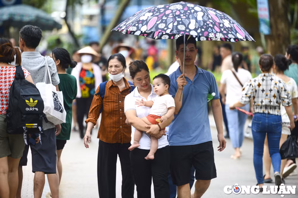 hon 5000 luot nguoi den vuon thu ha noi ngay quoc te thieu nhi 1 6 hinh 3