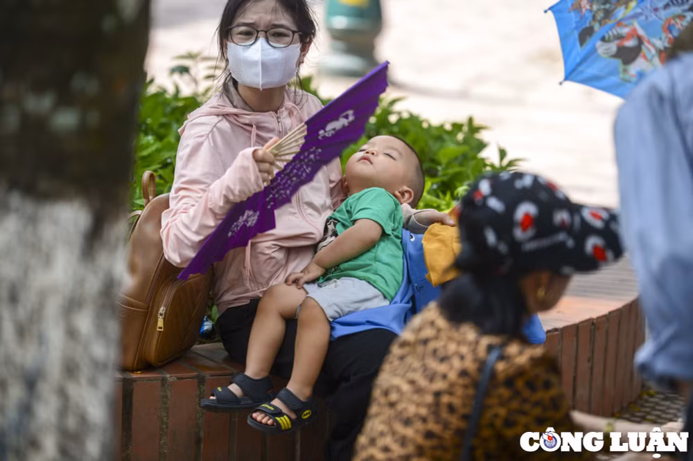 hon 5000 luot nguoi den vuon thu ha noi ngay quoc te thieu nhi 1 6 hinh 9