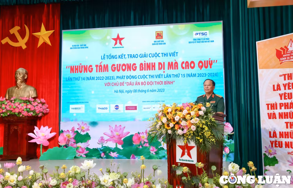 bao quan doi nhan dan trao giai cuoc thi viet nhung tam guong binh di ma cao quy lan thu 14 hinh 8