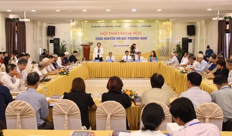 lam sang to hon cong trang cua chua nguyen voi dat phuong nam hinh 1