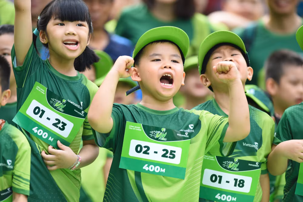 giai chay vietcombank lets run 2023 huong ung thang hanh dong vi tre em hinh 1