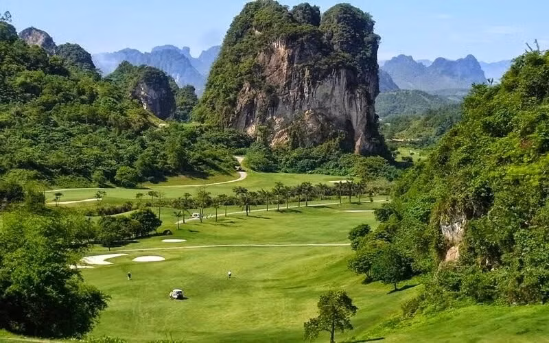 hoa binh tap trung cho du lich phat trien hinh 1