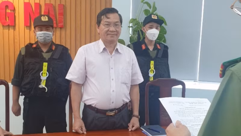 bat nguyen hieu truong truong dai hoc dong nai hinh 1