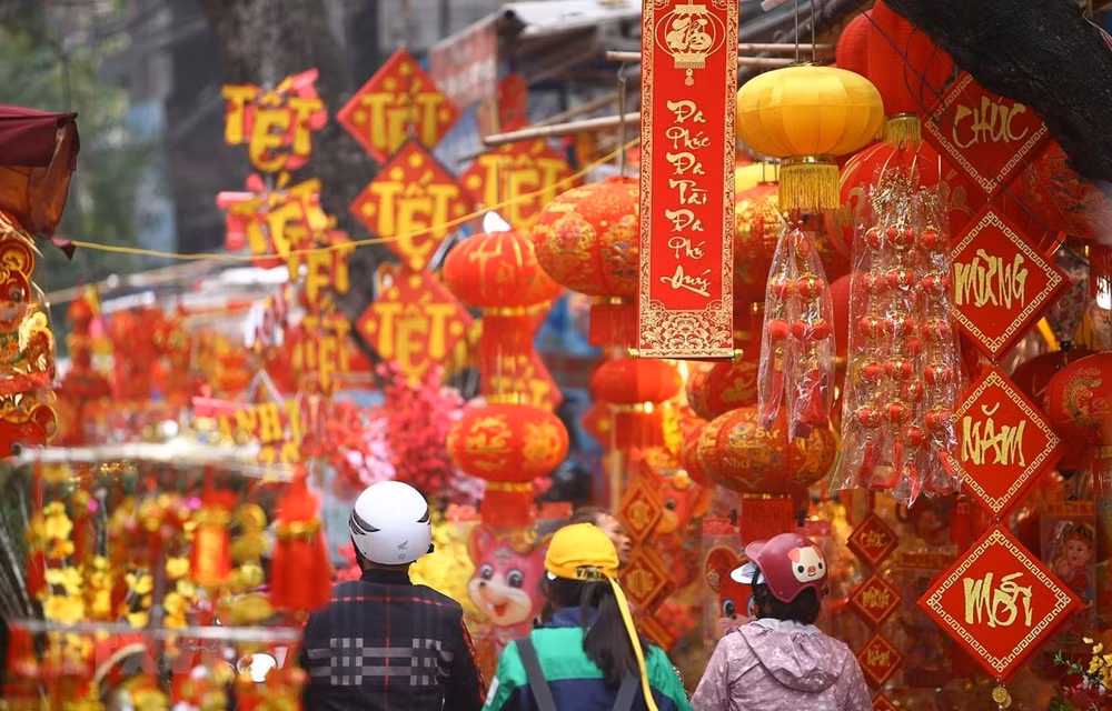 ha noi nghiem cam bieu tang qua tet cho lanh dao cac cap hinh 1