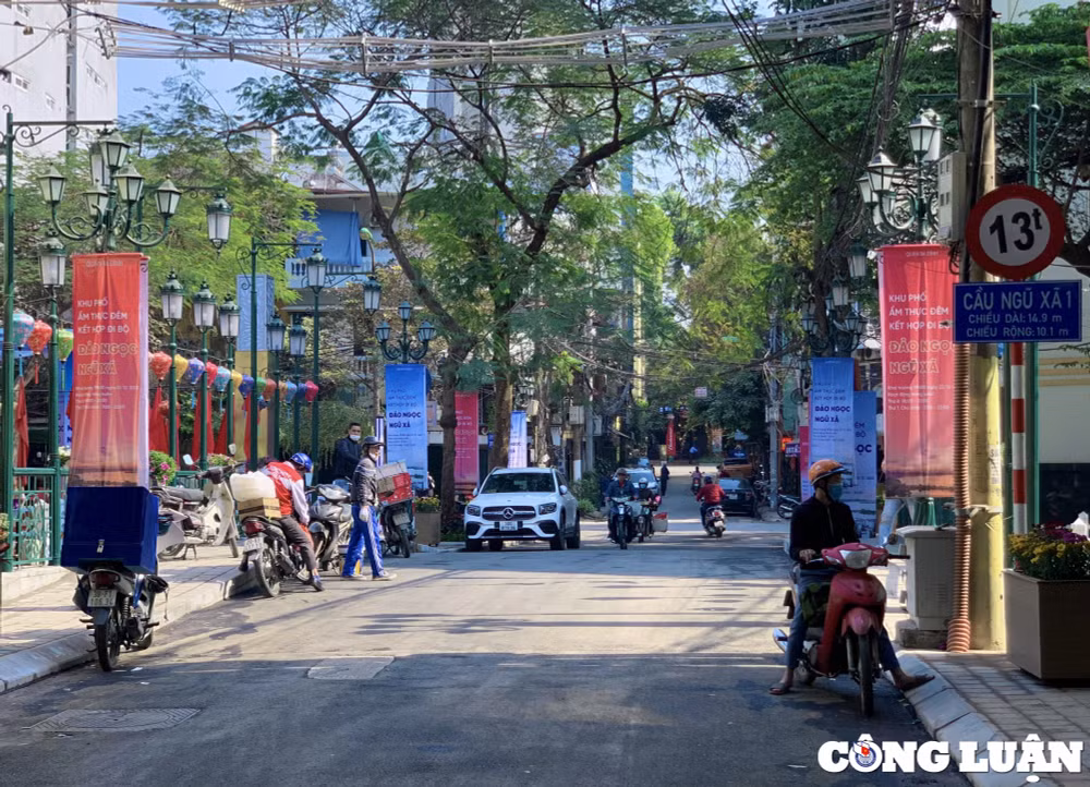 pho am thuc dem dao ngoc ngu xa san sang di vao hoat dong hinh 2