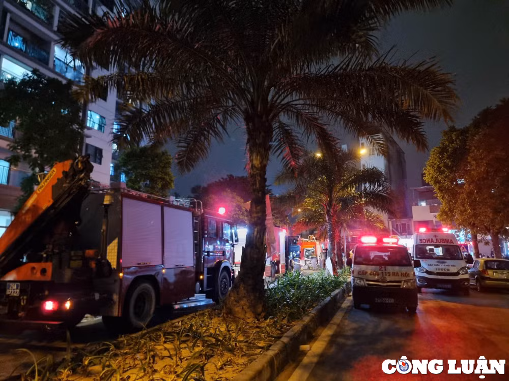ha noi chay lon tai cua hang sua xe may tren pho hoang cong chat hinh 3