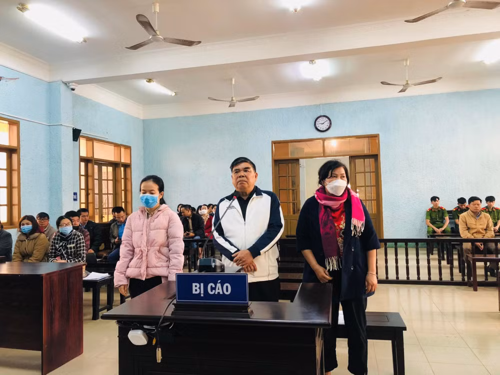 dung xet xu vu that thoat tien ty tai van phong hdnd tinh gia lai do bi cao phai nhap vien hinh 1