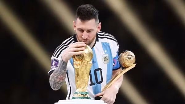 messi dung dau danh sach cuoc dua qua bong vang 2023 hinh 1