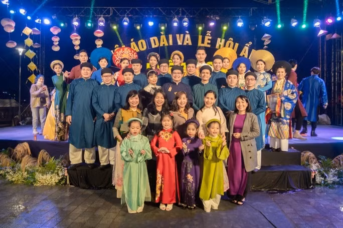 xay dung hue tro thanh kinh do ao dai viet nam hinh 4