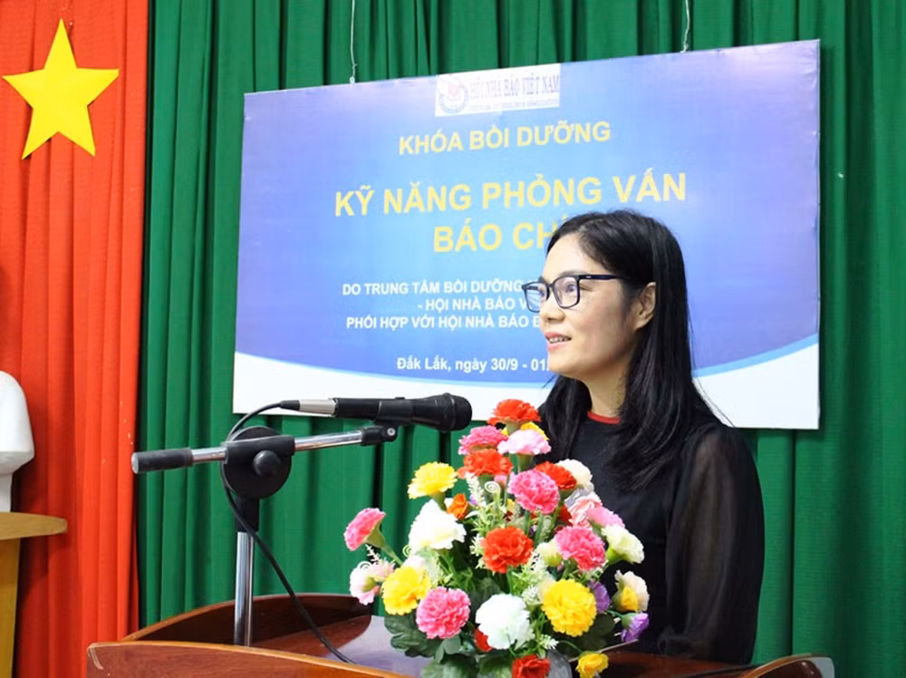 dao tao boi duong nghiep vu bat kip xu huong bao chi moi hinh 2