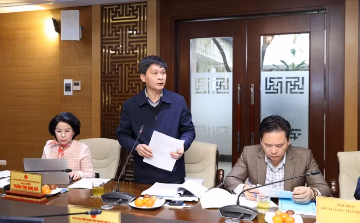 de nghi chuyen covid 19 sang benh truyen nhiem nhom b hinh 1