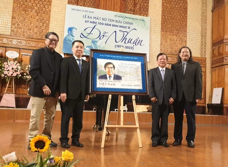 phat hanh bo tem ky niem 100 nam ngay sinh nhac si do nhuan hinh 2