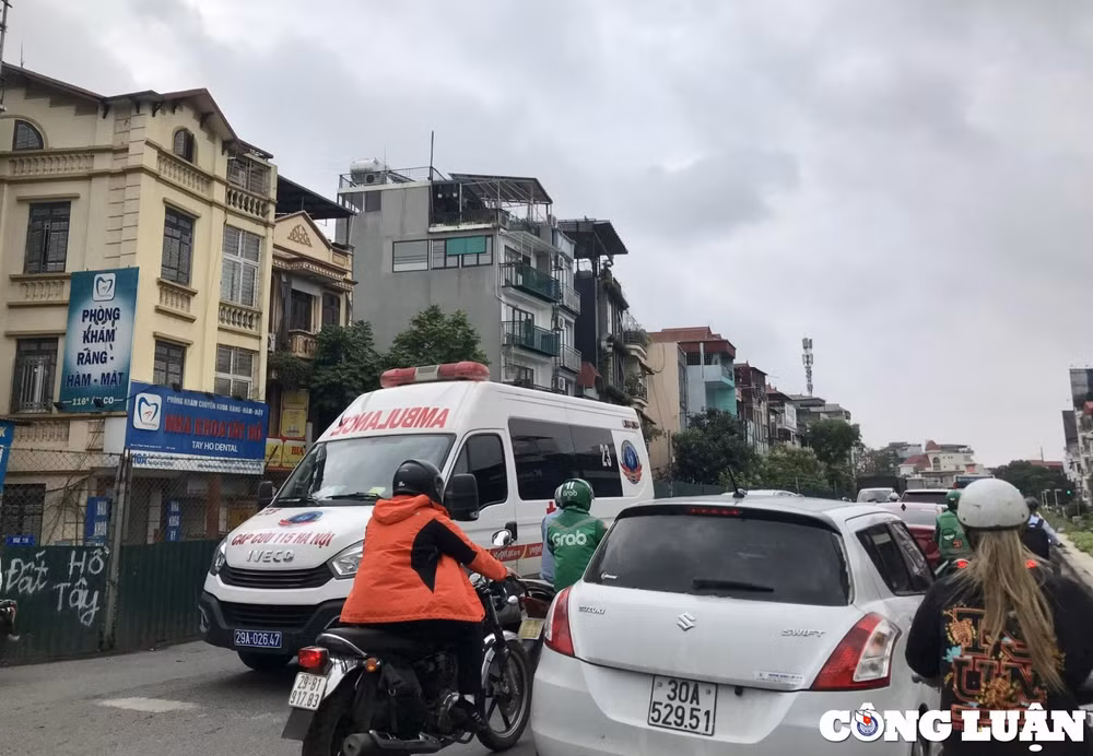 ha noi khong de xay ra un tac giao thong tren tuyen duong au co xuan dieu hinh 1