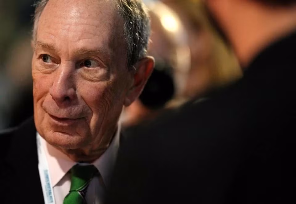 bloomberg muon mua lai wall street journal hoac washington post hinh 1