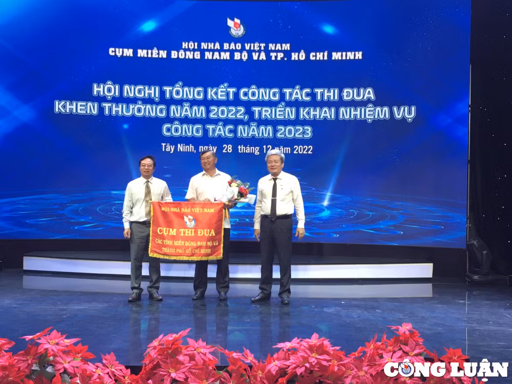 cum thi dua hoi nha bao cac tinh mien dong nam bo to chuc hoi nghi tong ket nam 2022 hinh 1
