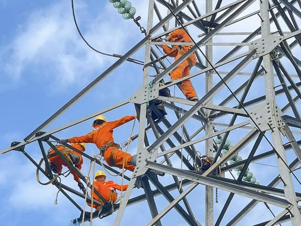 evnnpc hoan thanh xuat sac nhiem vu sxkd nam 2022 hinh 2