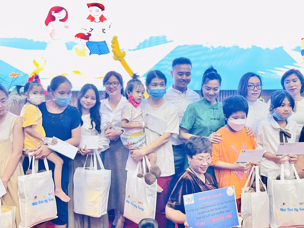 mikgroup tiep tuc hanh trinh thap sang mat troi hy vong cho chien binh nhi hinh 2