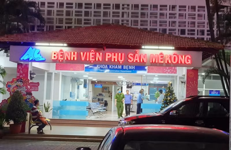 bat chap hanh vien cuc thi hanh an tphcm nhan hoi lo de huy quyet dinh hoan xuat canh hinh 1