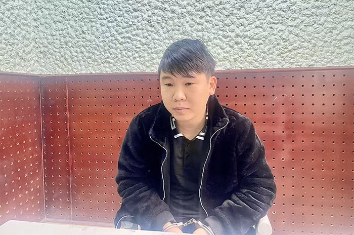 lao cai bat giu doi tuong gia danh cong an lua dao chiem doat tai san hinh 1