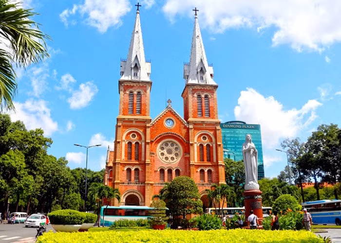 thanh pho ho chi minh la diem den hang dau chau a nam 2023 hinh 2