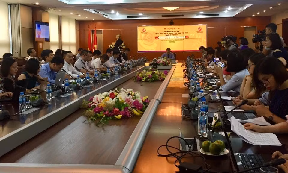 Quang cảnh buổi họp báo