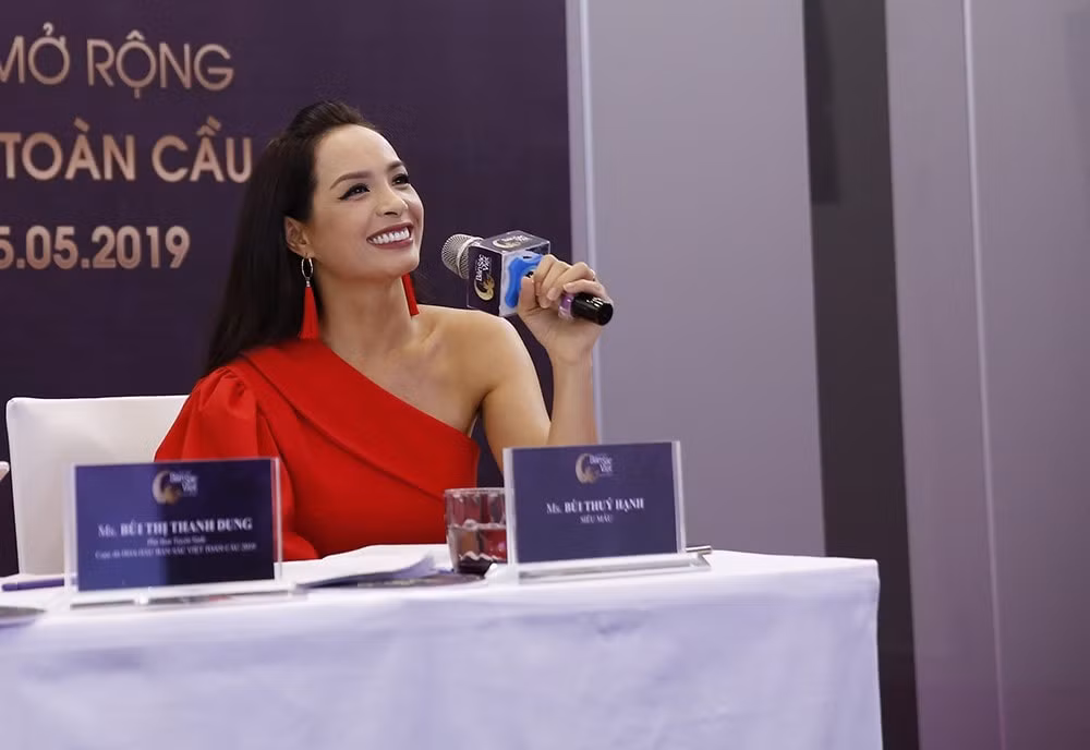 Giám khảo Thúy Hạnh đánh giá cao nhan sắc thí sinh tại Hải Phòng