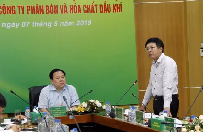 Đồng chí Hồ Sỹ Hùng phát biểu tại buổi làm việc